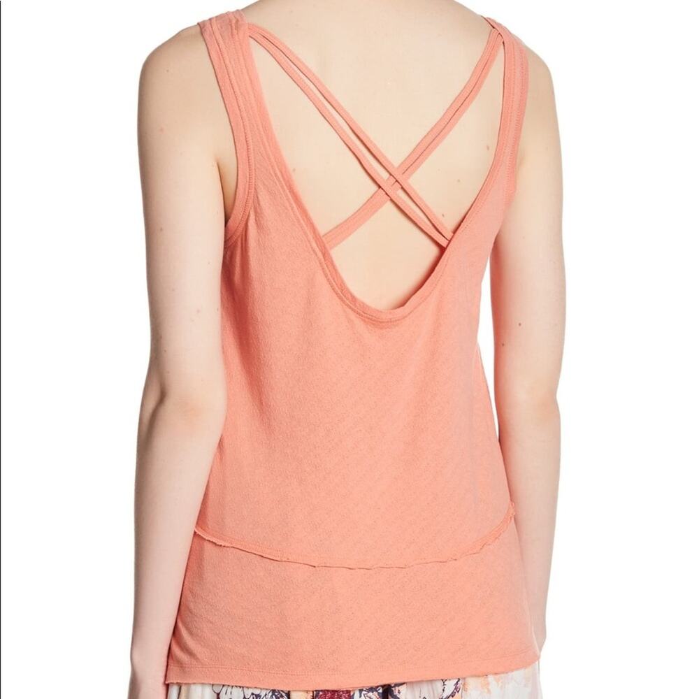 Melrose and Market | Coral Criss Cross Strappy Back Casual Pullover Tank Top
